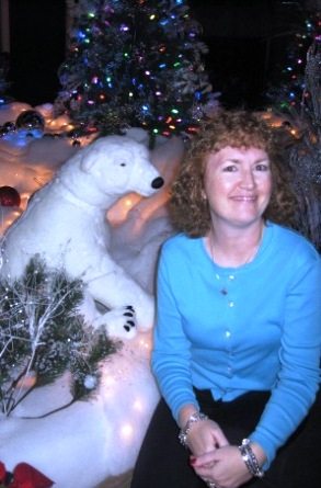 Children's PR goddess Ellen Liston poses with a friendly polar bear. She's so photogenic!