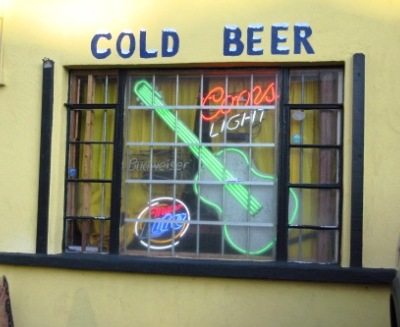 idlehourwindow1 We didn't have time for a beer, but we did have time for a photo of the Idle Hour bar on Music Row.