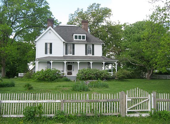 Charming Farmhouse