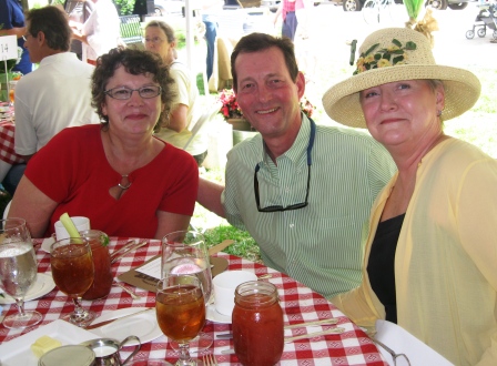 dee-dee-peter-ellen Mary Constantine, left, the food editor of the News Sentinel, sat with Peter Acly and Ellen Robinson.