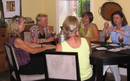 guests Back to camera: Melynda Whetsel. Clockwise from her left: Vicki Baumgartner, Linda Evans, Kim Trent and Jennifer Holder.