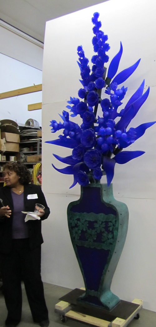 blue-piece This huge piece is headed for the exhibit in Mobile next month. All those leaves come apart for shipping.