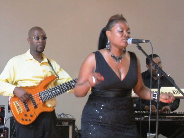 Music at the reception was provided by Smooth Therapy.
