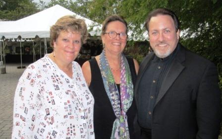 mary-thom-karen-lucas From left, Mary Thom Adams of Ijams, caterer Karen Kendrick and Maestro Lucas Richman pose prior to the start of the music.