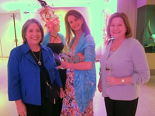 mayor-vickie-gillenwater-susan Mayor Madeline Rogero, left, with Vicki Gillenwater, center, and Susan Brown