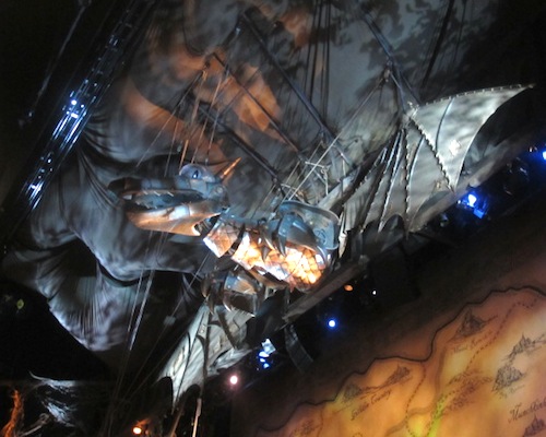 dragon Wow. This really set the tone of the show which is about the witches of Oz before Dorothy dropped in.