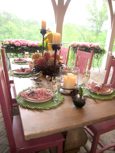 patio-table Sally McFalls and Stefani Hopson designed the veranda, which opens onto a beautiful wooded view.
