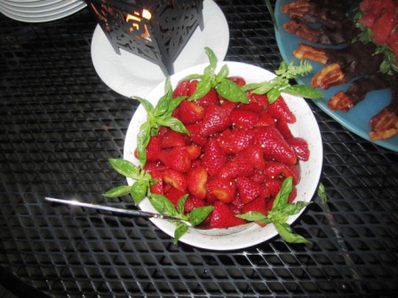 balsamic-strawberries The balsamic strawberries were tasty.