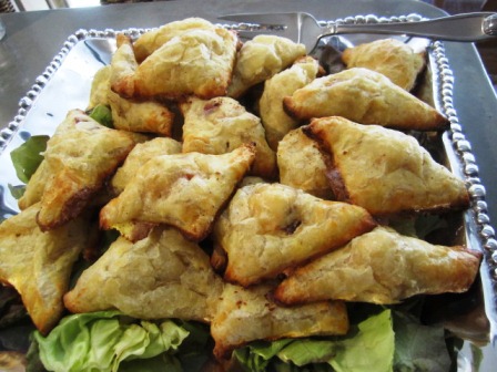 creamy-chicken-and-bacon We served creamy chicken and bacon puffs.