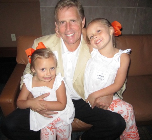 joe-sloan-reagan Former Knoxville Vice Mayor Joe Bailey with daughters Sloan, left, and Reagan: adorable.