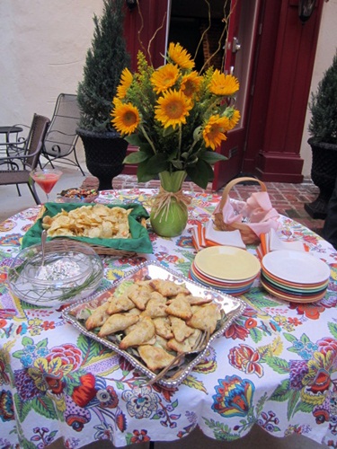 our-table Waiting our guests' arrival