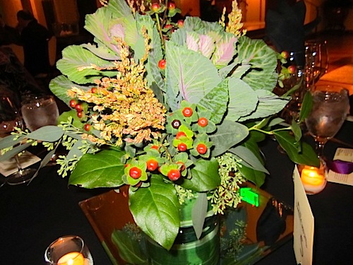 centerpiece Centerpieces reflected the fact that the Christmas holidays were right around the corner.