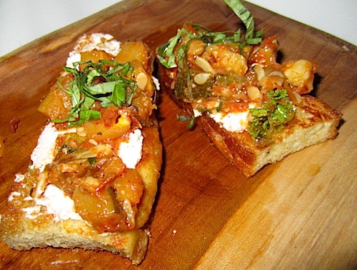 crostini Chef Moore's vegetable and roasted tomato ratatouille with micro greens on grilled garlic-rubbed bread was my favorite dish of the night. It was paired with Spaten Oktoberfest and SIMI sauvignon blanc.