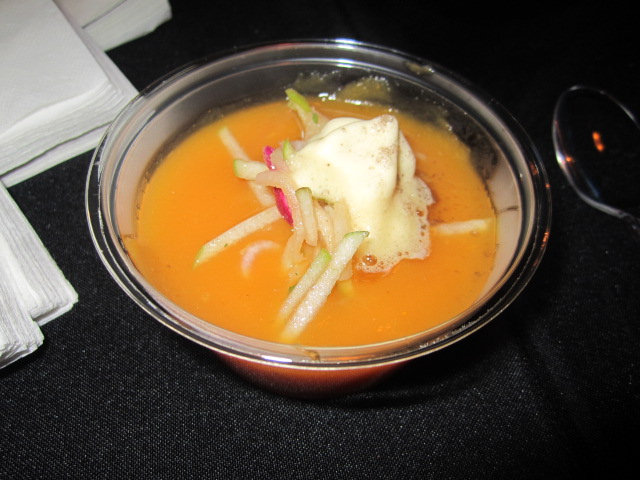 soup Roasted pumpkin soup with ginger, apple and radish slaw and sorghum foam was paired with Sierra Nevada porter and Mark West chardonnay.