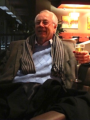 alan-at-bar My hubby, Alan Carmichael, certainly seemed relaxed.