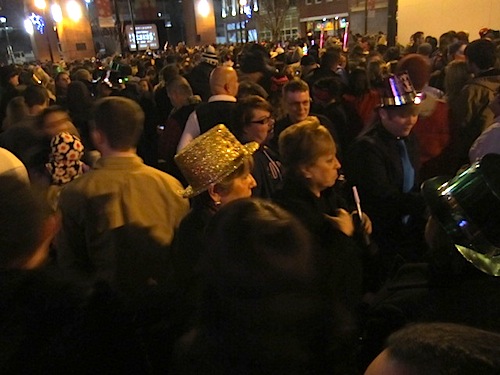 mkt-sq-crowd1 Yep.