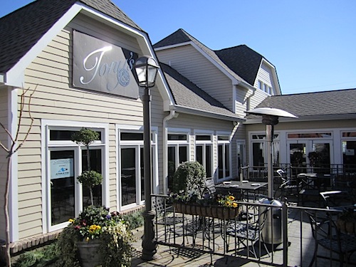 tonys-patio But first we had to have lunch!