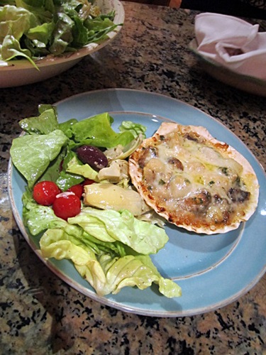 coquille-st-jacques And look what she served! Couquille St. Jacques in individual scallop shells!
