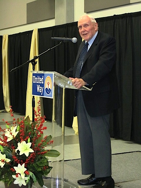 Former SEC Commissioner Roy Kramer was guest speaker at United Way dinner last month.