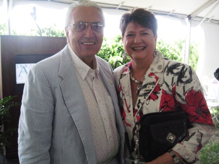 Bobby with Linda Workman at the Dogwood patrons' lunch in Knoxville, 2010.