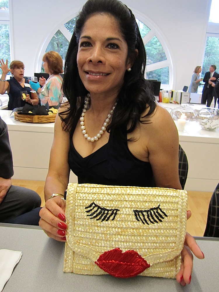 Great purse! Alicia Merrifield.