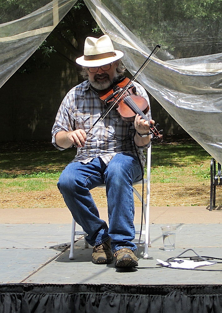 Greg Horne provided lunch tunes.