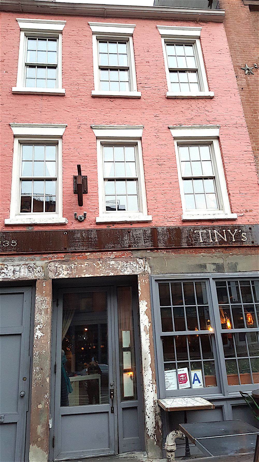 The first is Tiny's, recommended to us by our friend Julia Bentley. Unbeknownst to us, Julia was dining upstairs at Tiny's while we were dining downstairs! We found out when we got back to Knoxville and compared notes. Both of our parties had reservations at 7:15 on Saturday!
