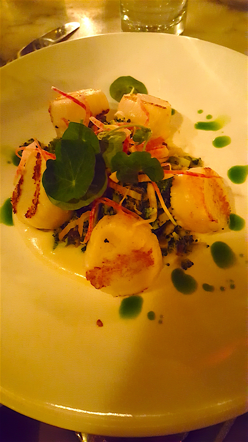 Alan had scallops again. Loved them again. (But not as much as the ones at Ca Va Todd English.)