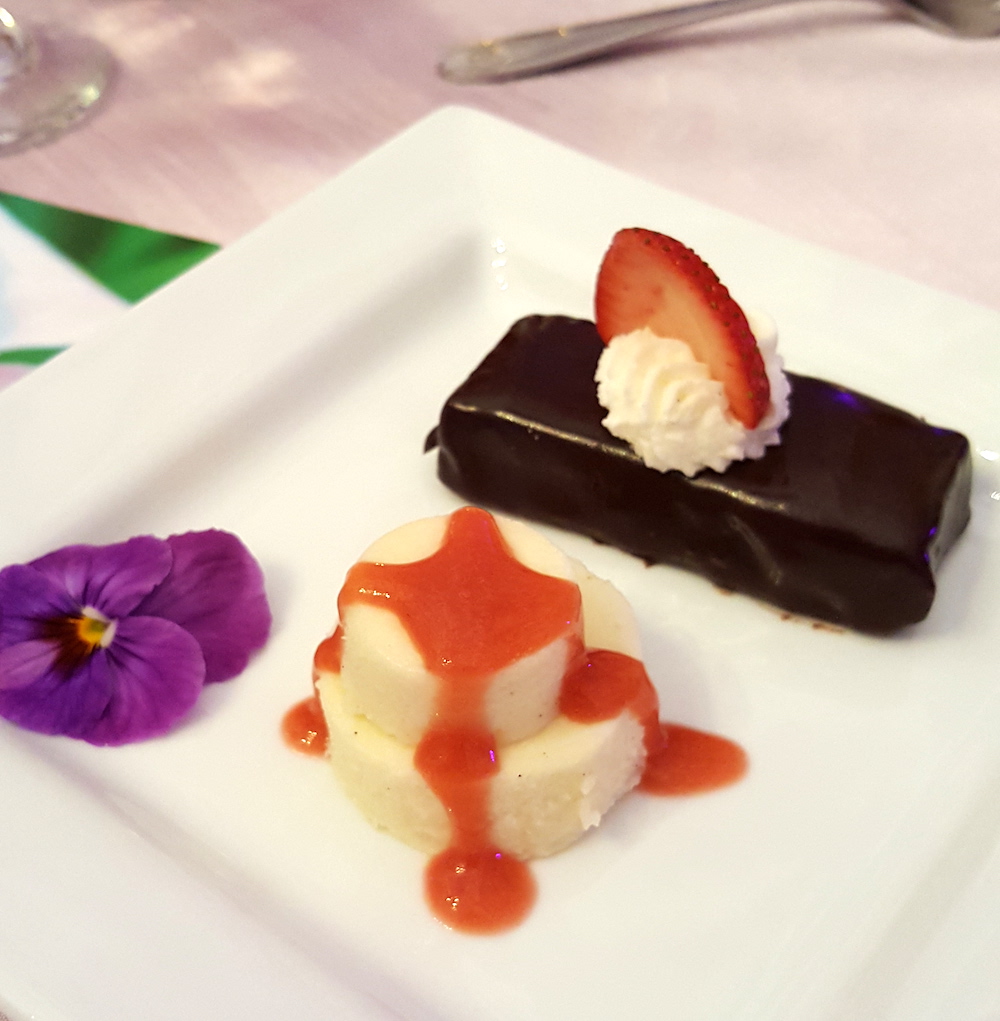 Dessert was a flourless chocolate cake adn a mascarpone and vanilla bean mousse.