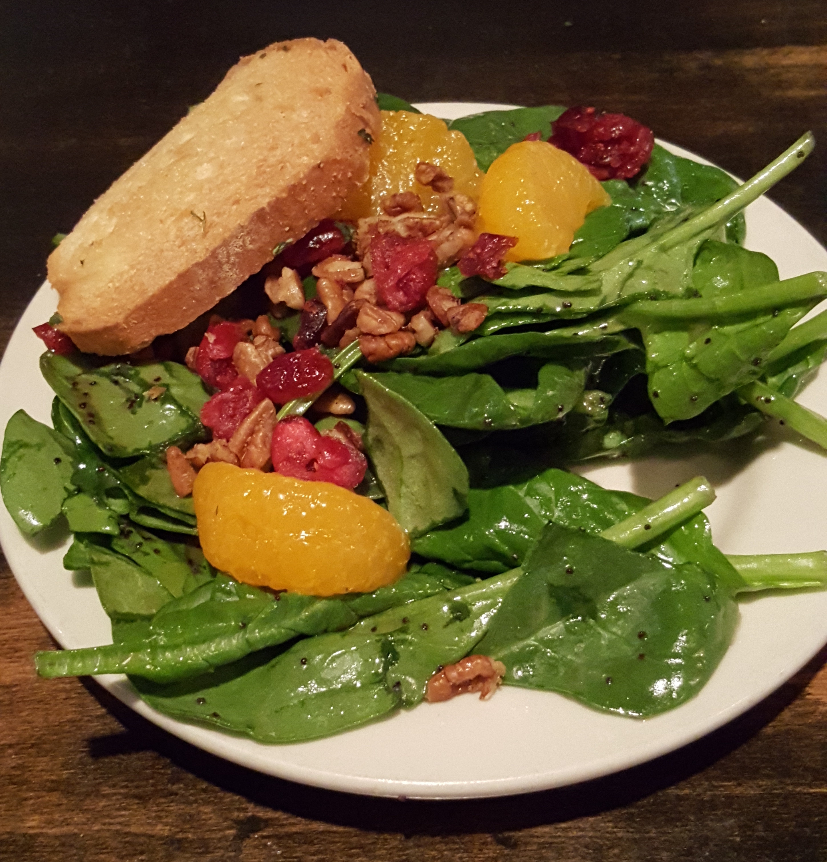 A very fresh and delicious salad came with Alan's meal. He raved about the white balsamic vinaigrette that topped it.