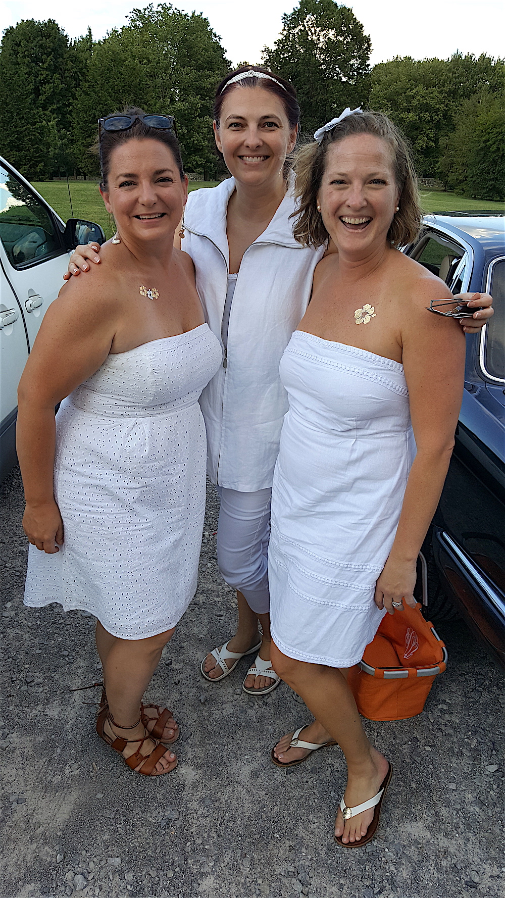 From left, Sharon Deaver, Johnna Easter and Megan Venable. We ran into them in the parking lot and plotted to put our tables next to each other.