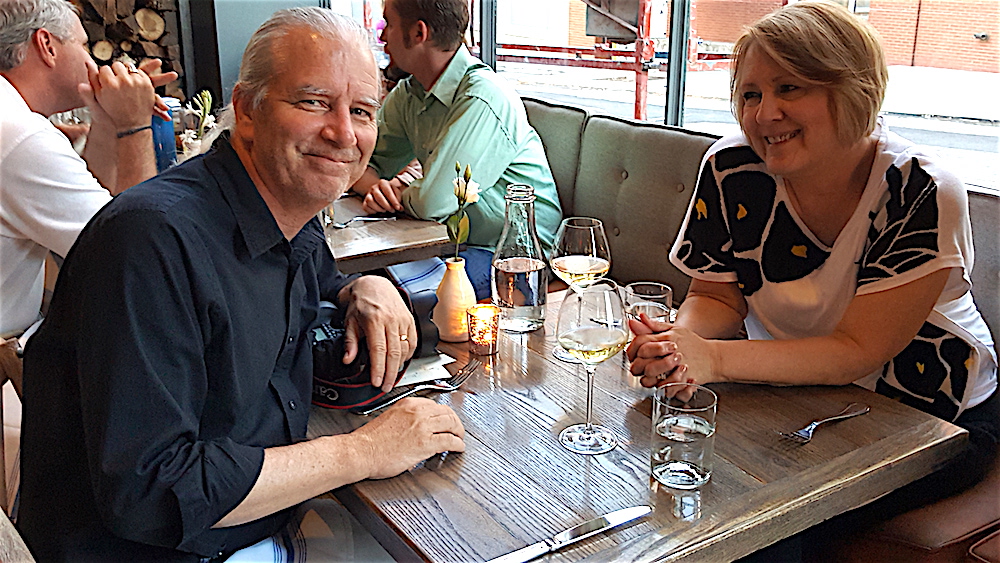 Alan and Karen Sims were there. He is known as "the Urban Guy" and writes a blog called "Inside of Knoxville," which you can find listed as one of my favorites here on the Blue Streak.