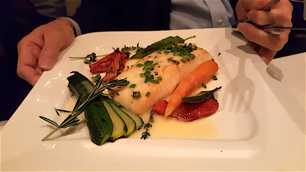 Alan had a seared halibut fillet with white wine and chives sauce.