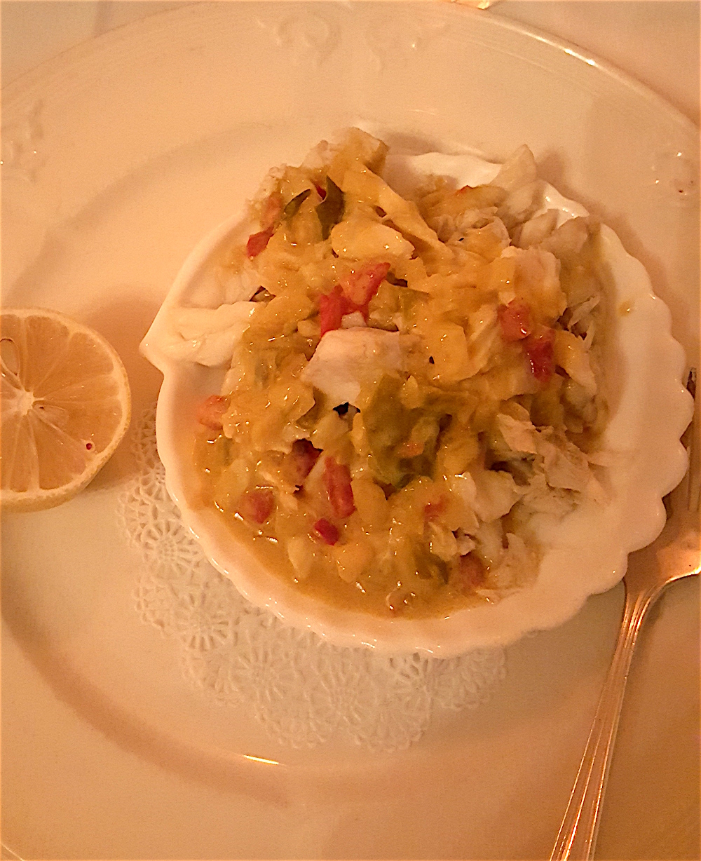 What to order? Crab meat in vinaigrette, of course!