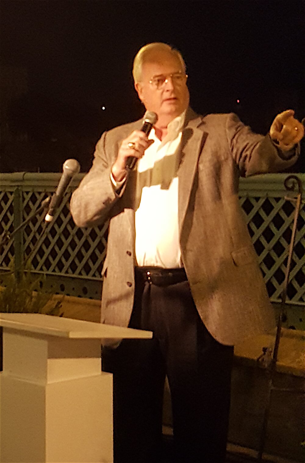 Auctioneer Sam Furrow.