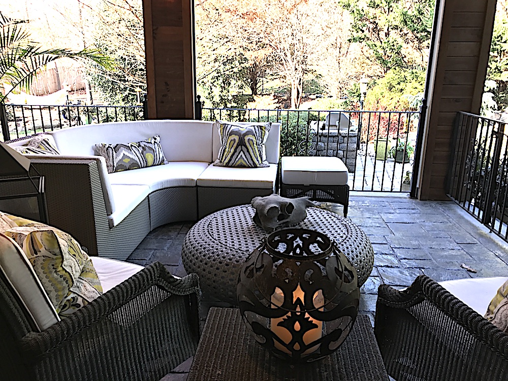 All the homes on the tour featured beautiful outdoor living spaces.