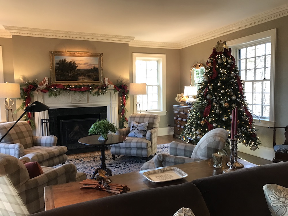 Comfortable living room.
