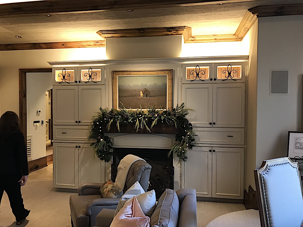 Here's another mantel.