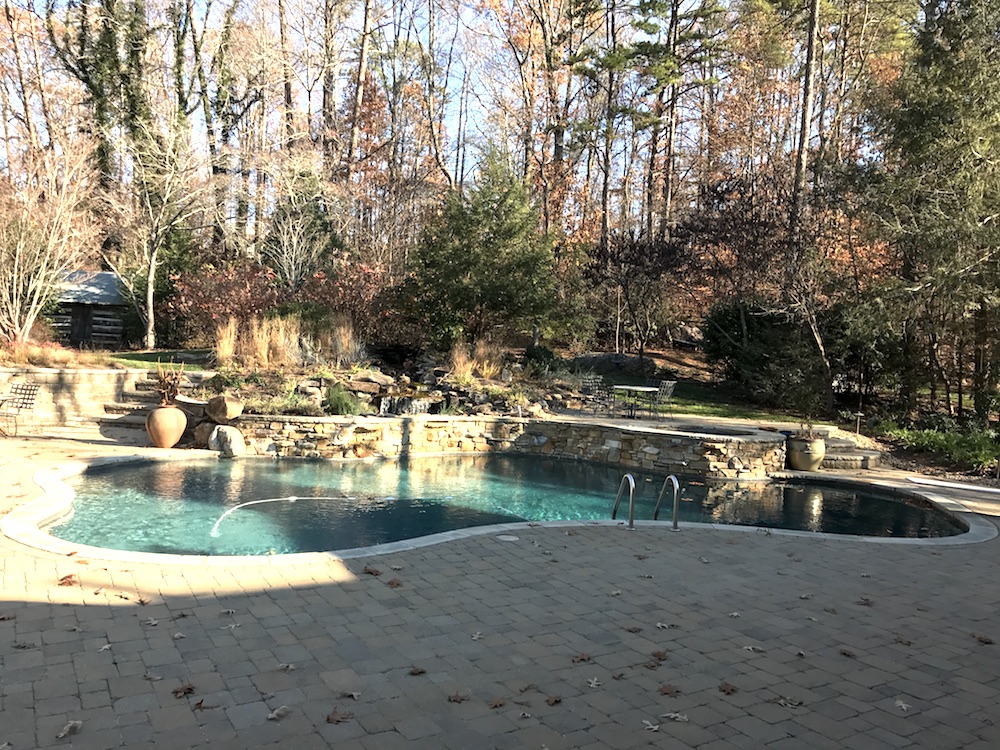 And the pretty pool.