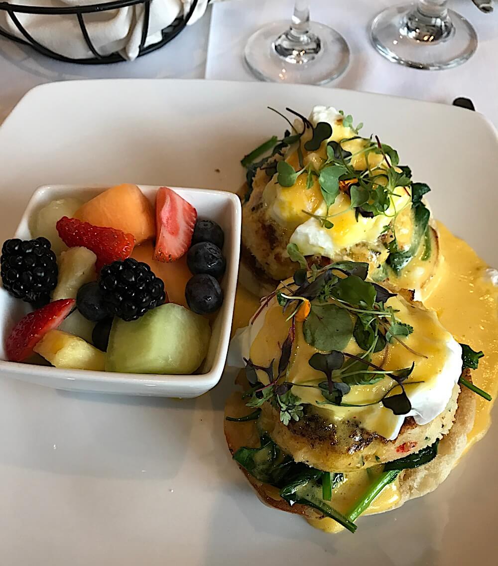 Big shout-out to the crab cakes Benedict. They contained large pieces of crab and were delicious.