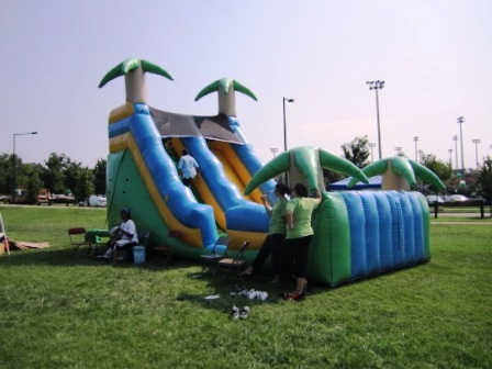 waterslide As the temperature rose, this inflatable waterslide got more and more popular.