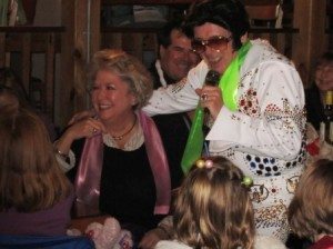 elvis-and-friend Elvis gives a scarf to Suzanne Levering.