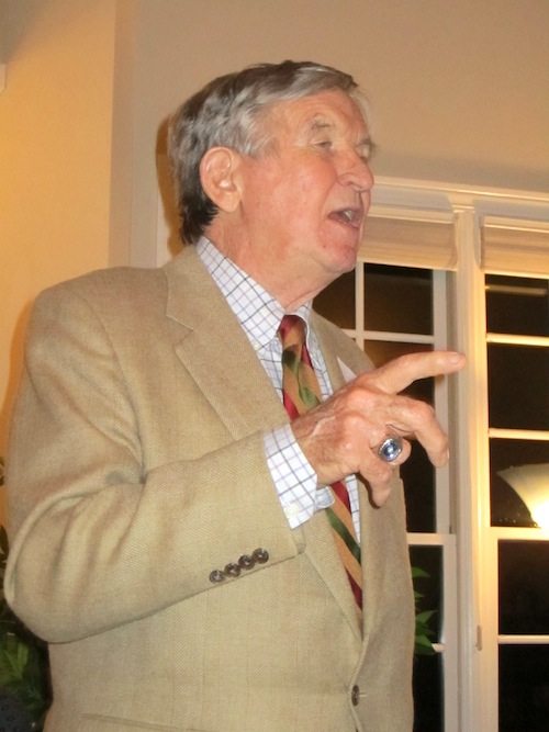 majors-closeup Coach Johnny Majors speaks Sunday to symphony supporters