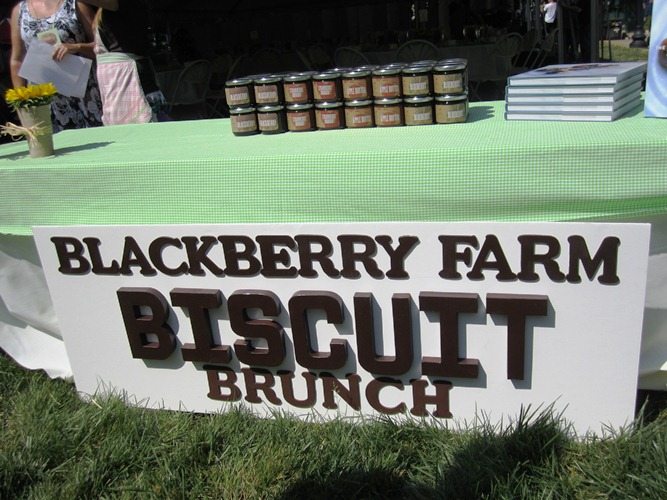 brunch-sign Another good sign!