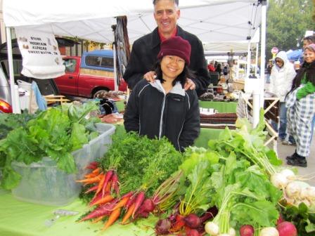 hines-valley-farm John Ledbetter and Diana Hun at Hines Valley Farm offer great produce -- and advice! Their vegetables are certified organic.