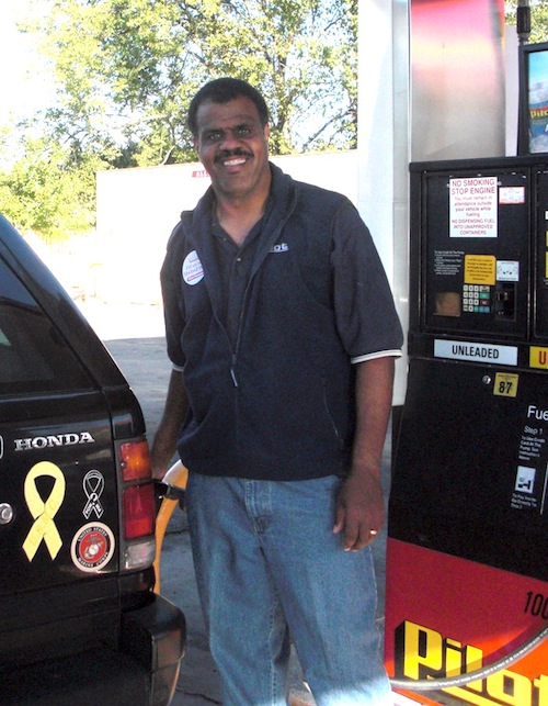 sam-mckenzie2 County Commissioner Sam McKenzie took a shift at the Pilot on Magnolia Avenue.