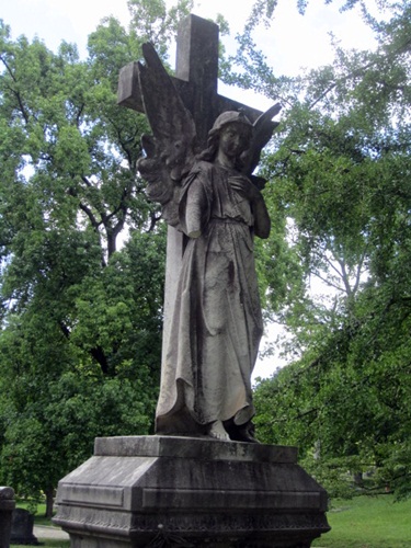 angel Virginia Rosalee Coxe's grave