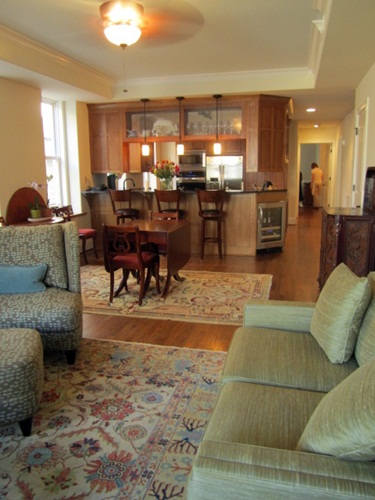 eberle One of our hosts, Karen Eberle, let us see her beautiful new condo at The Glencoe.