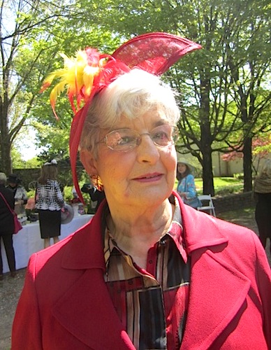 phyllis-driver Phyllis Driver wearing a fascinator.