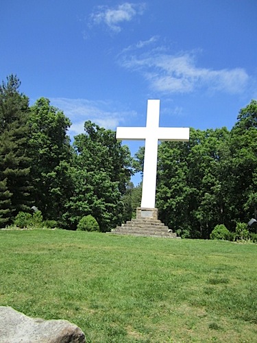 cross Sewanee Memorial Cross dedicated to students and Franklin County residents who served in our country's wars.